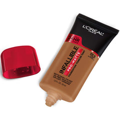 L'Oreal Paris pump close-up for controlled dispensing and precise use benefit