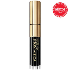L'Oreal Paris brush close-up demonstrating precise lash coating