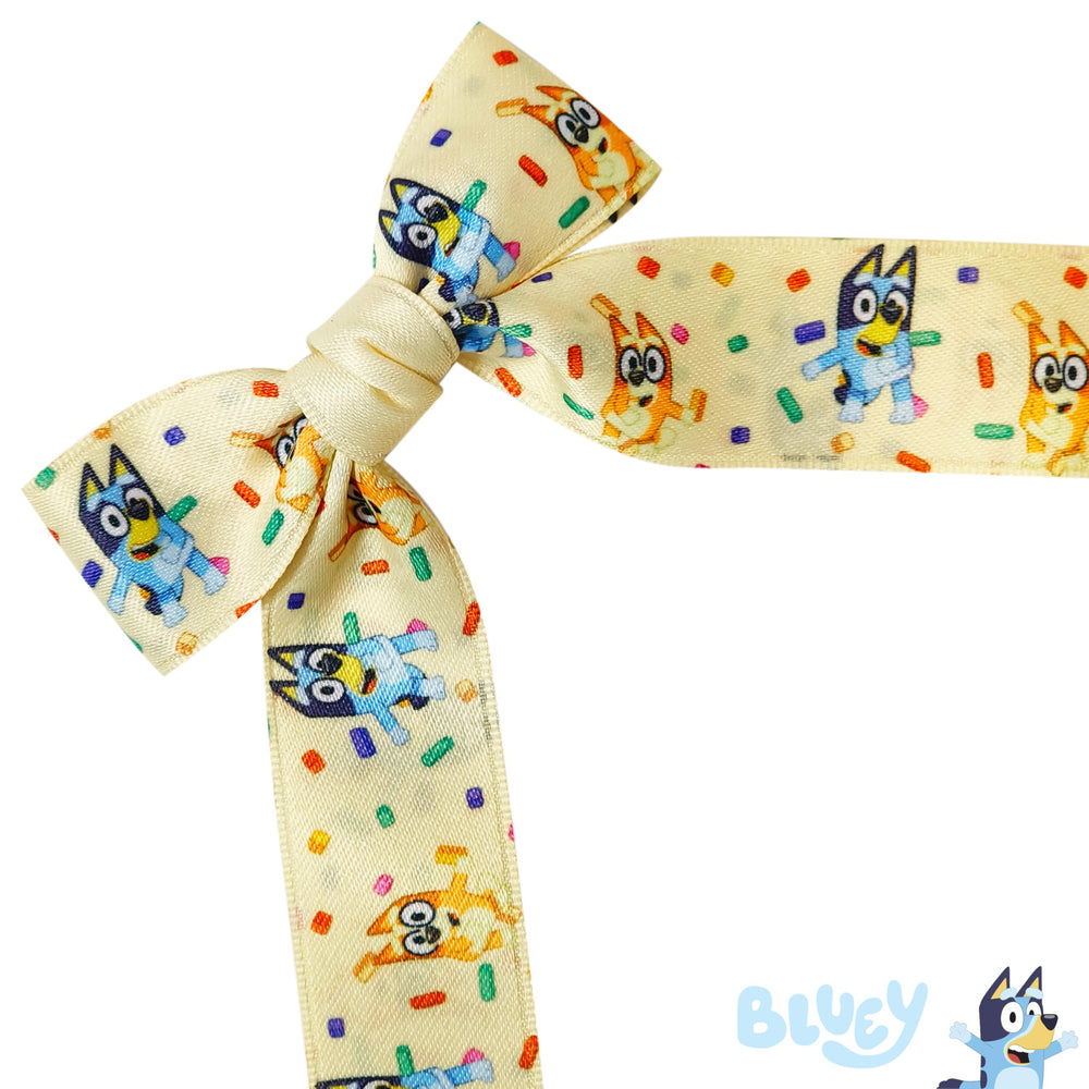 LUV HER detailed alligator clip teeth showing secure grip for active kids