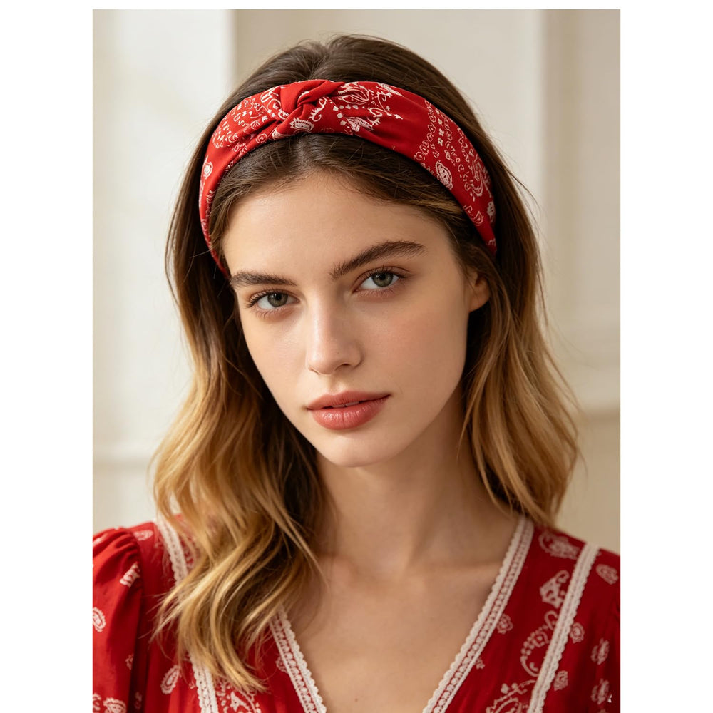 Lvyeer headband used during workout showing secure fit and sweat-friendly fabric