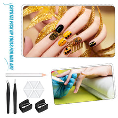 Maitys triangular trays filled with gems enabling fast sorting and organization