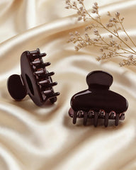MAORULU hinge and spring close-up showing reinforced durable construction