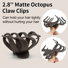 MAORULU clip held in hand to show compact size benefit