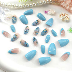 MAOTTIE on a hand model demonstrating finished look and instant polished appearance