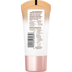 MAYBELLINE close-up texture of BB cream highlighting lightweight hydration