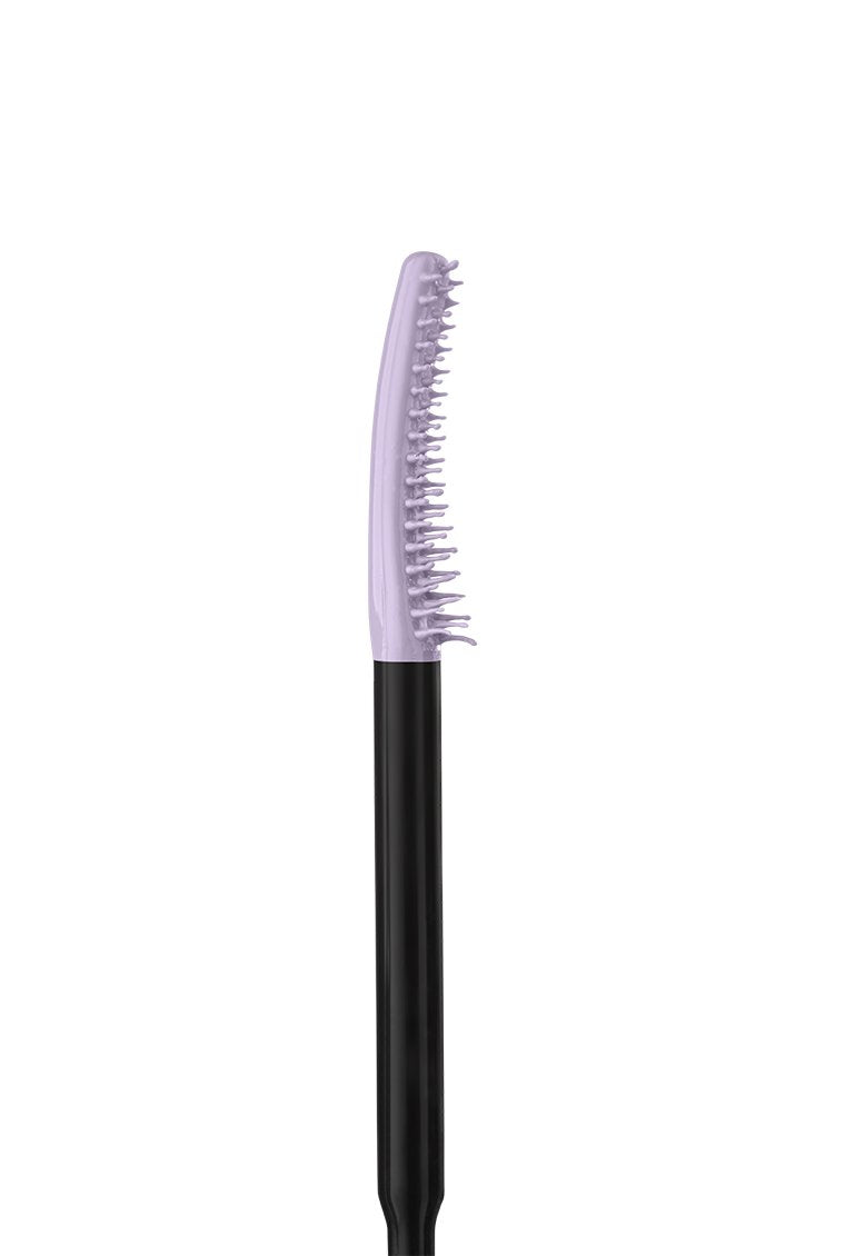 Maybelline on-model application showing winged lash effect and fullness