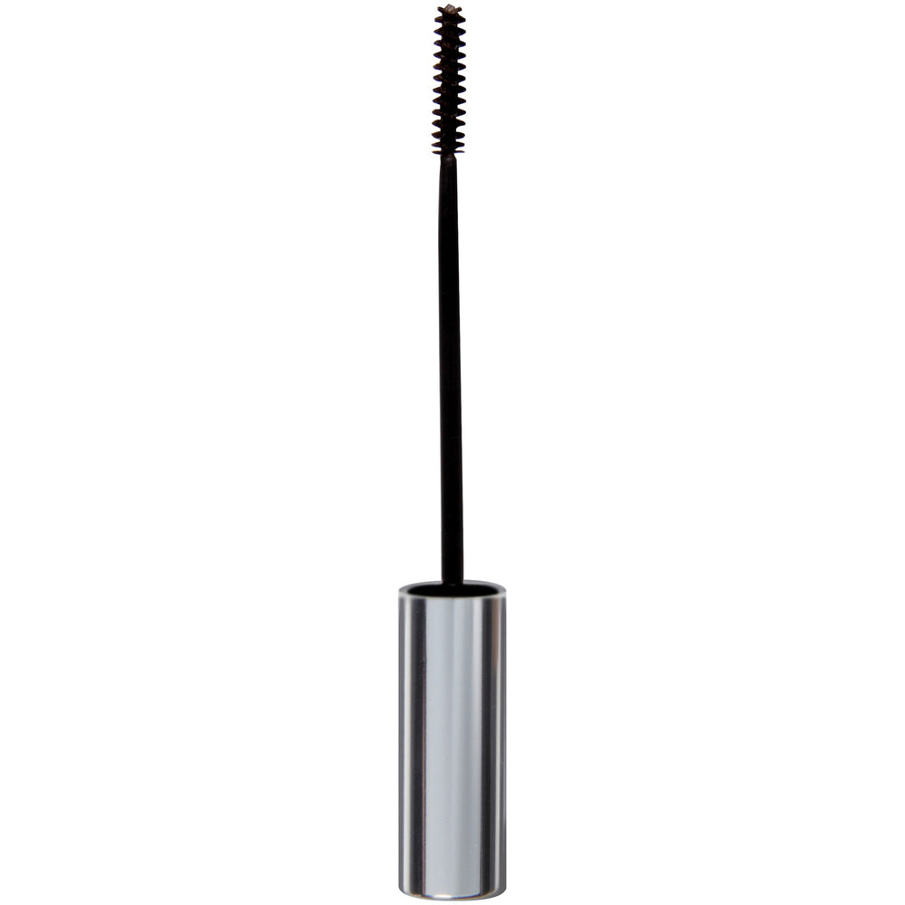 MAYBELLINE mascara applied on lashes in a lifestyle shot demonstrating lengthening and natural definition