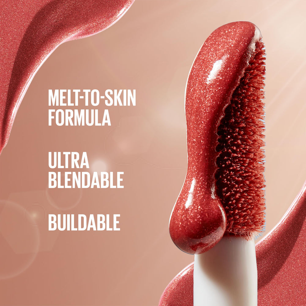 MAYBELLINE close-up of liquid texture that blends into skin smoothly
