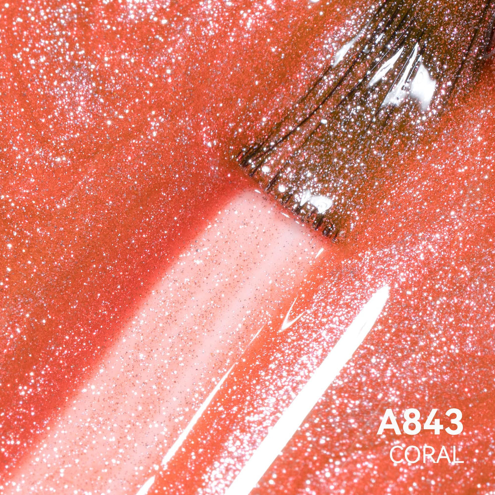 MAYCHAO brush detail showing smooth bristles for precise strokes