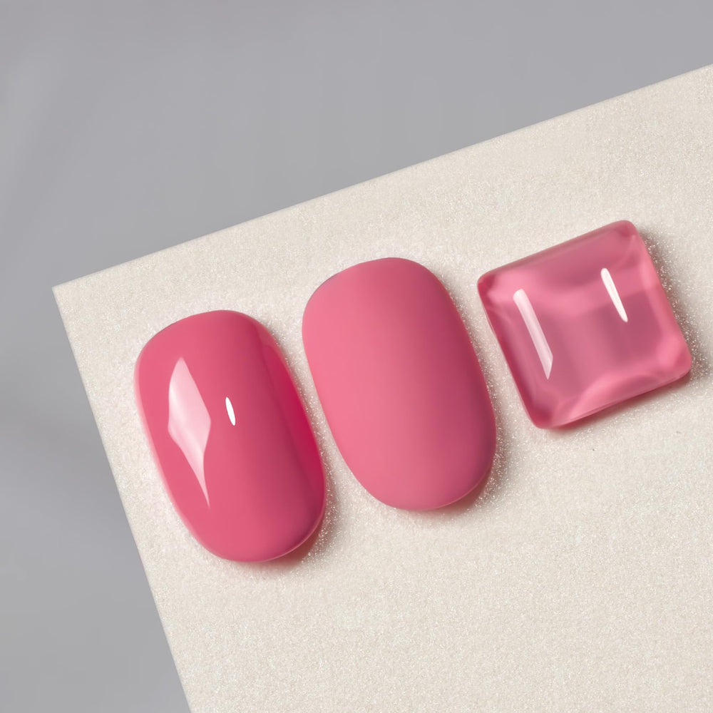 MAYCHAO green accent swatch showing contrast for creative nail art