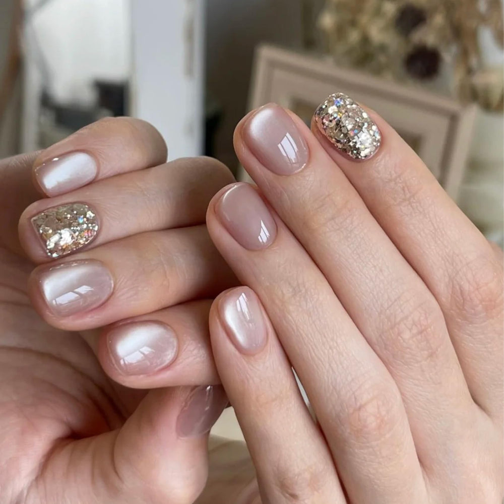 MAYCHAO nail wheel swatches showing range and magnetic cat-eye effect