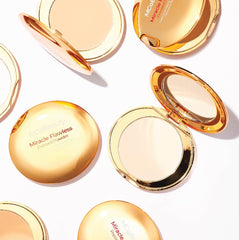 MCoBeauty powder texture close-up highlighting ultra-fine blend for blur