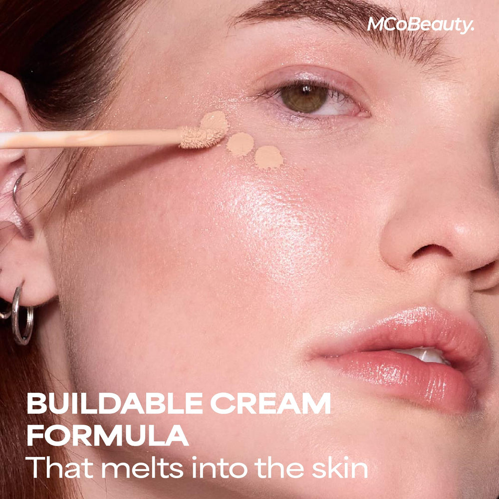 MCoBeauty doe‑foot applicator dispensing cream for precise, mess‑free corrections