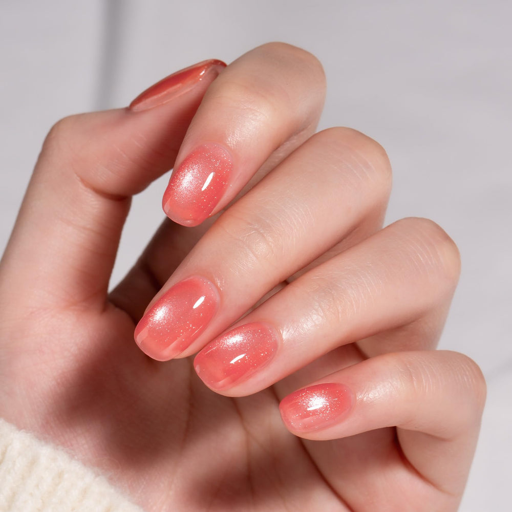 MEGIOR on hands in use demonstrating long-lasting, salon-style manicure