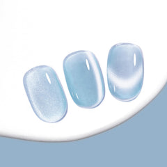 MEGIOR magnet held over uncured polish showing cat eye formation