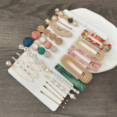Mehayi imitation pearl clip detail showing secure pearls and elegant look benefit photo-ready style