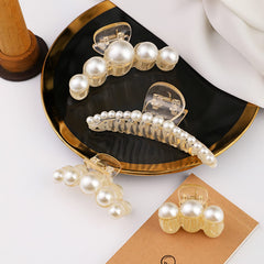 Mehayi small clip used as side accent adding delicate decoration
