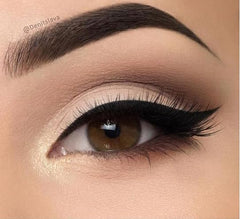 MEICOLY eyeshadow applied on eyelid showing natural matte finish benefit