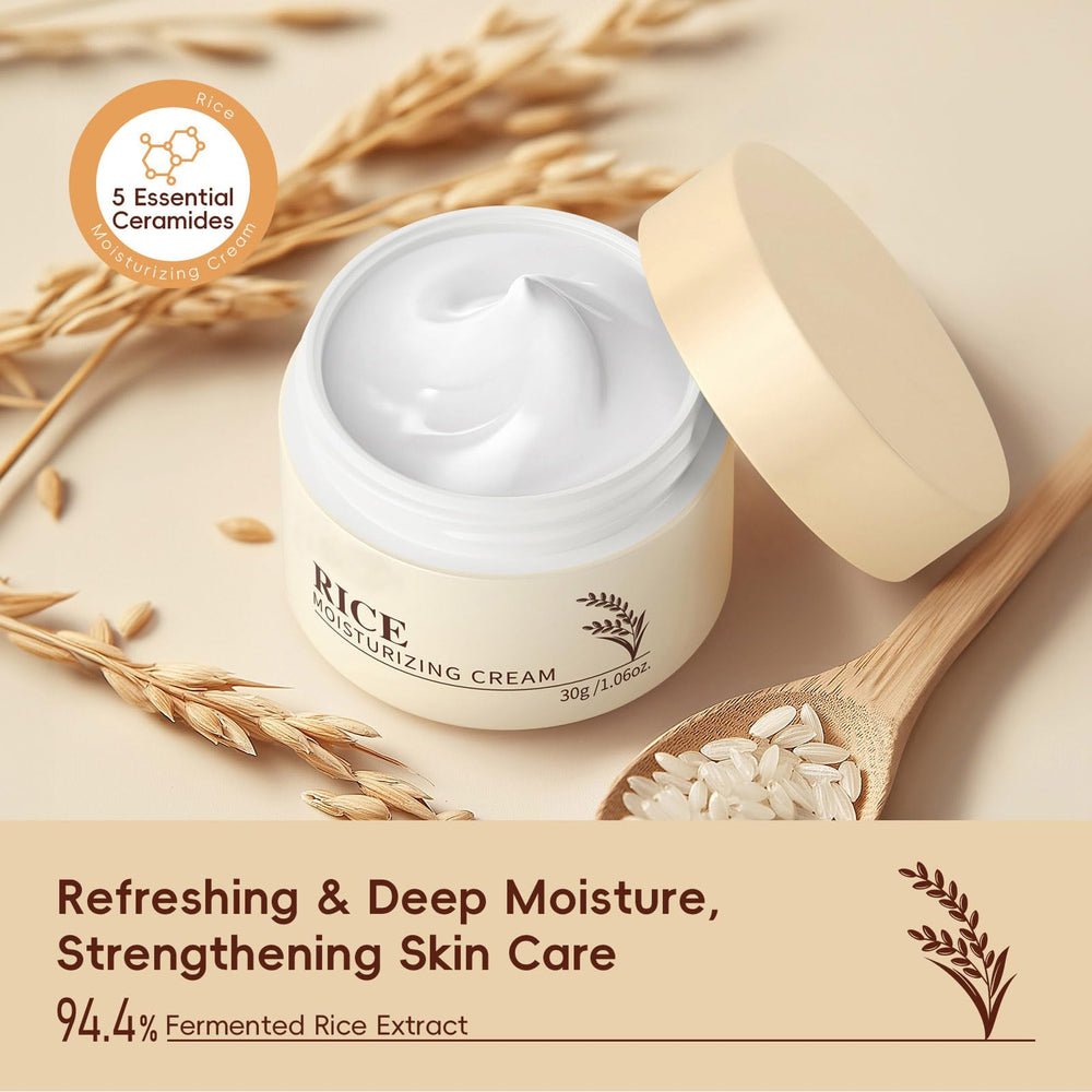 MeiPlumLai cream texture close-up showing lightweight absorbent feel