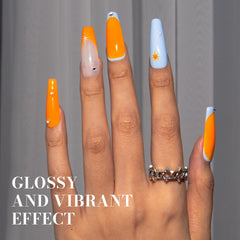 MelodySusie polish curing with lamp in salon, fast professional result
