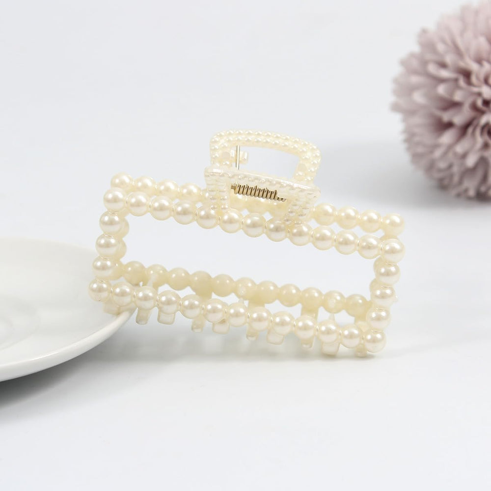 Merdia stored in travel pouch protecting clips and keeping pearls pristine