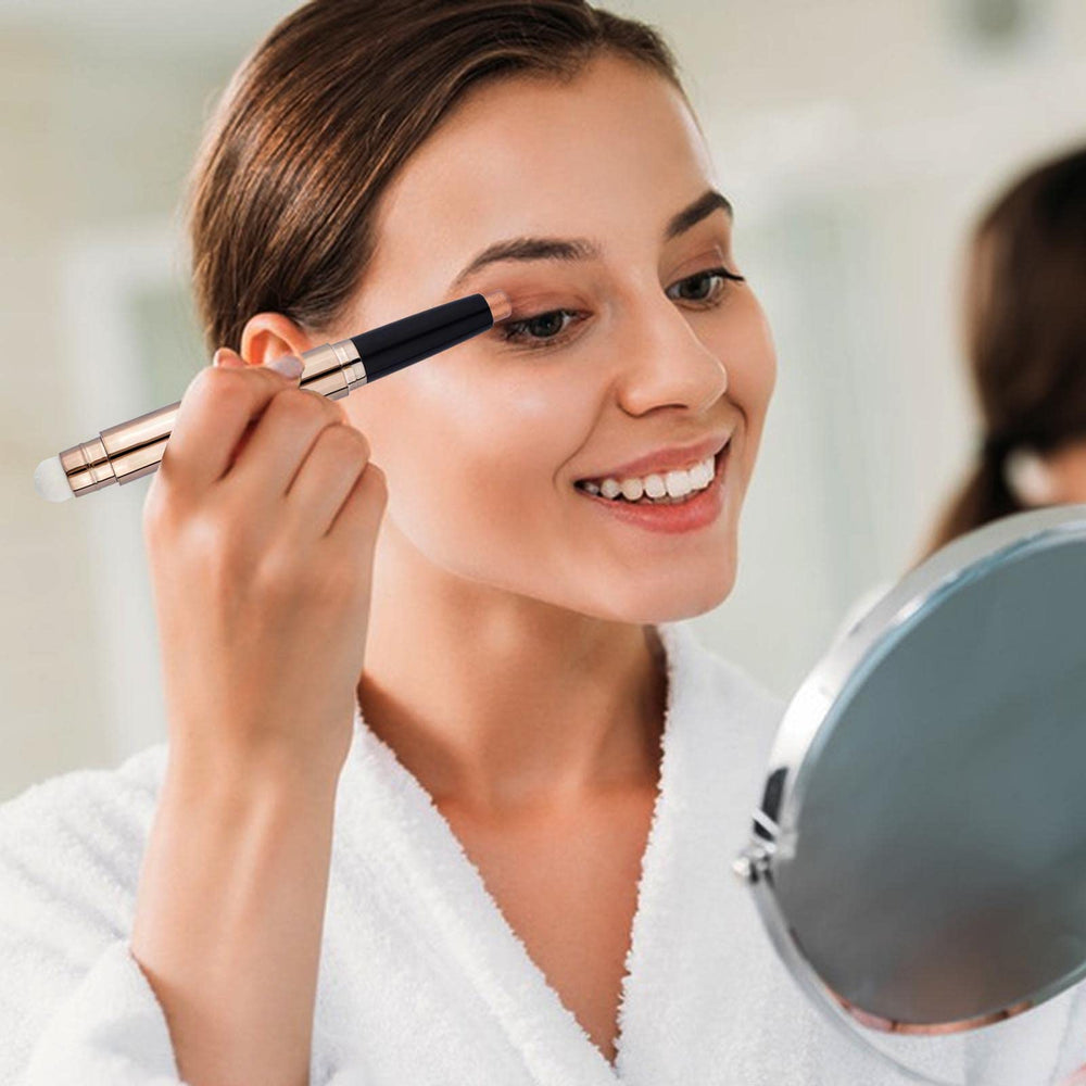 Metiplou lifestyle image in makeup bag showing portable pencils for on-the-go touchups benefit