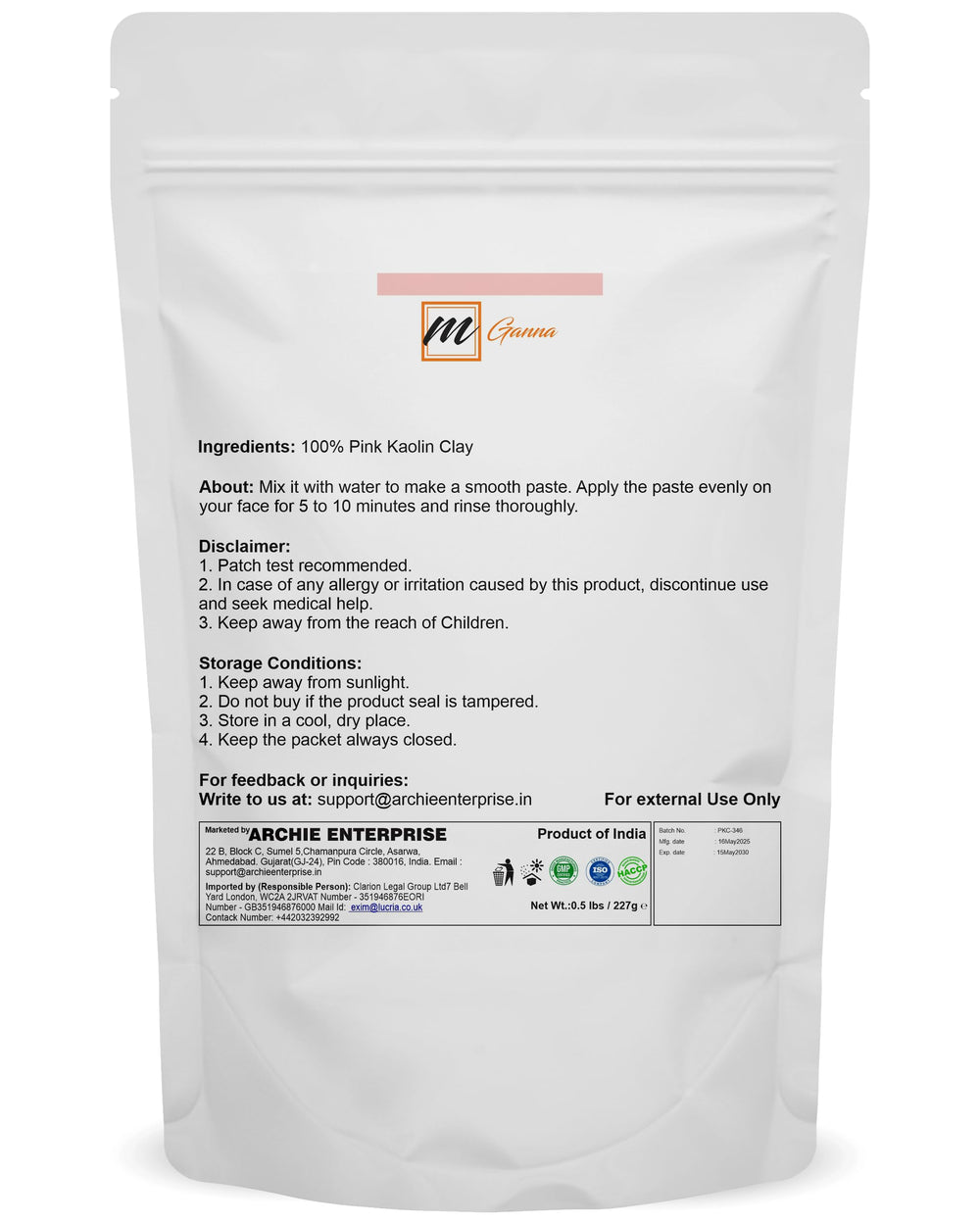 mGanna powder close-up texture illustrating fine grind for smooth masks