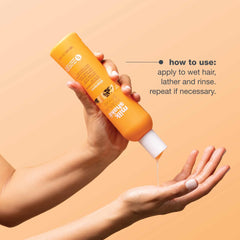 milk_shake shampoo being applied in shower for easy use