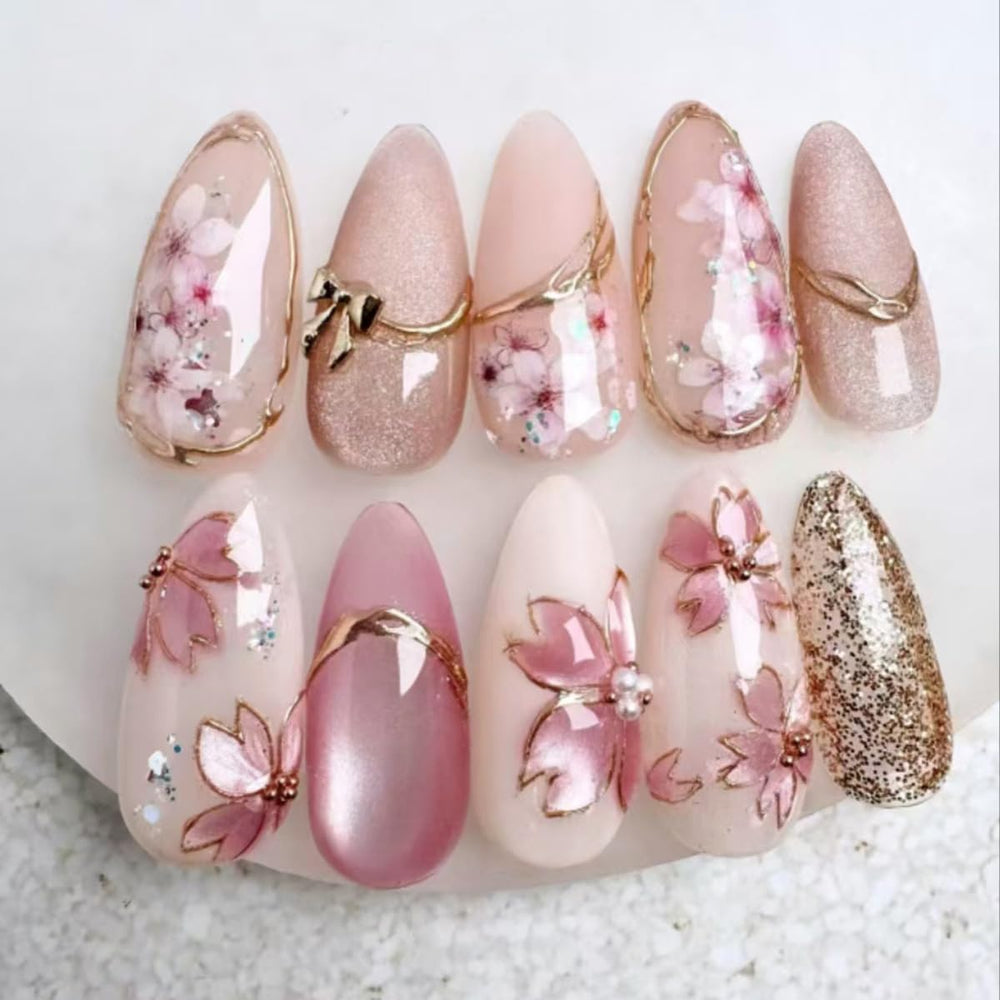 MINGCHUN front packaging showing full 24-piece nail set and accessories for easy application