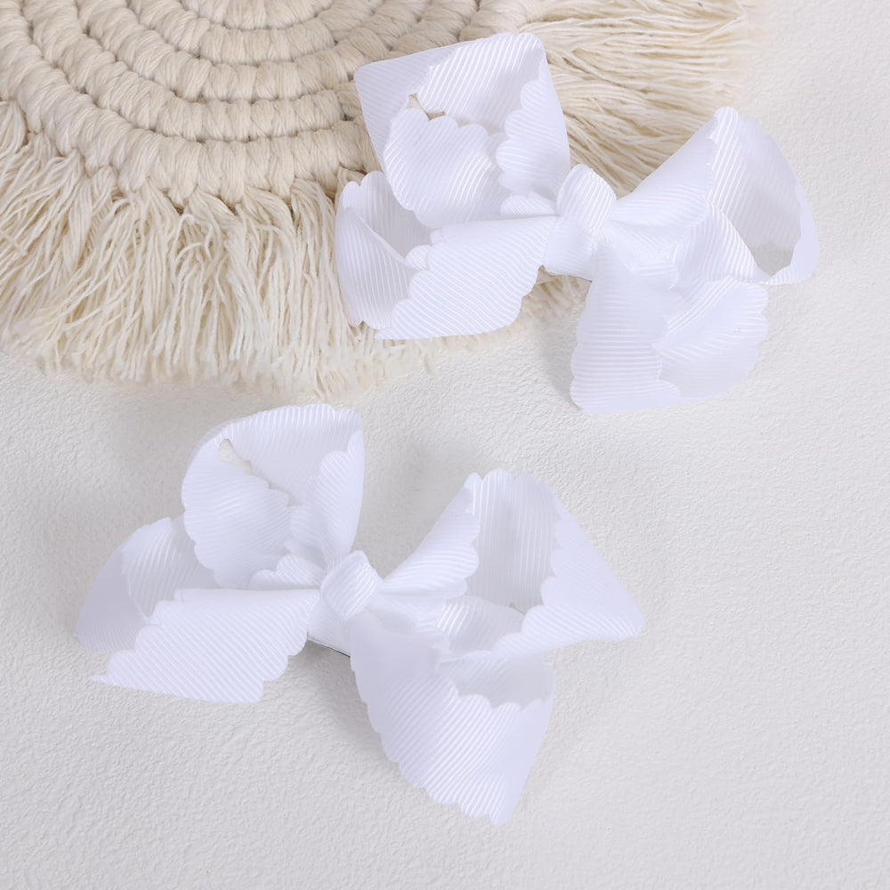 Miroksh close-up of scalloped edge highlighting ribbon finish and durable detail