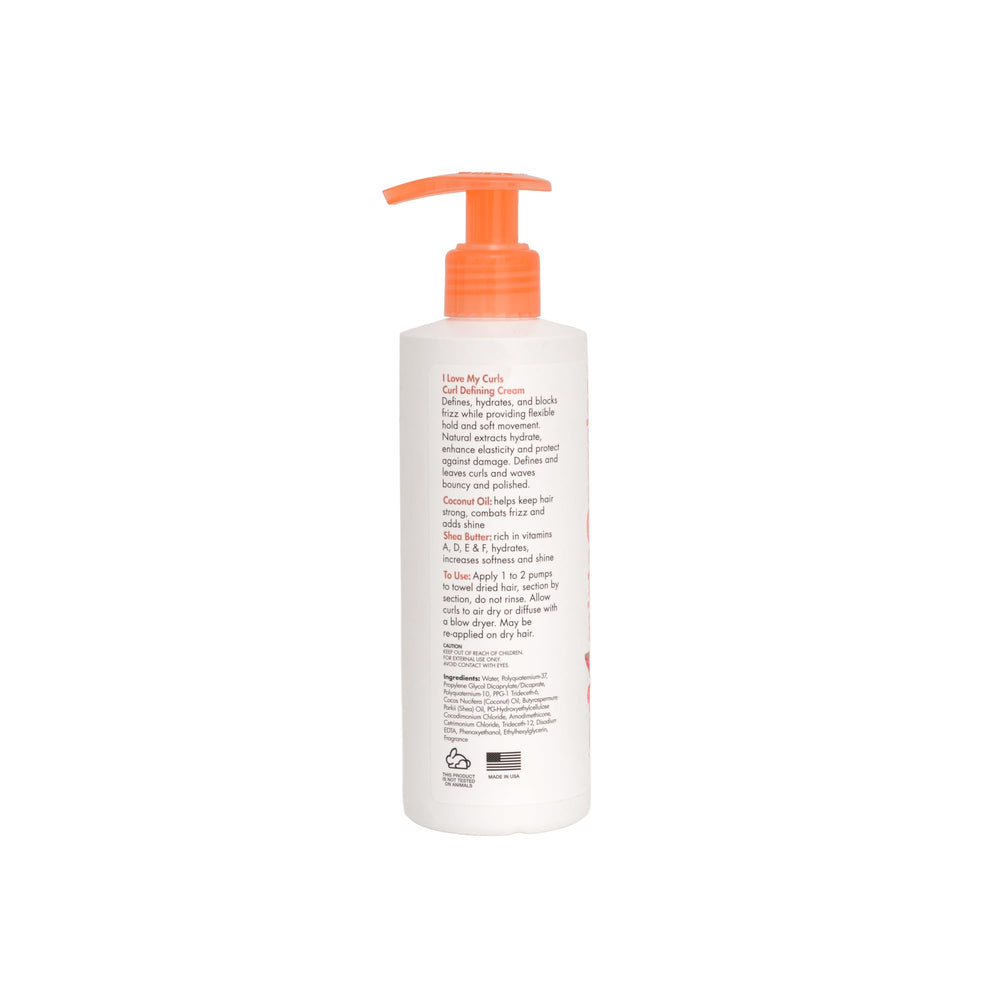 Mirta De Perales being applied to damp curly hair to show styling ease