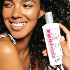 Mirta De Perales cream applied on damp hair for frizz control