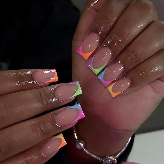 MISUD front packaging showing 24-piece short square nails and glue, ready-to-wear