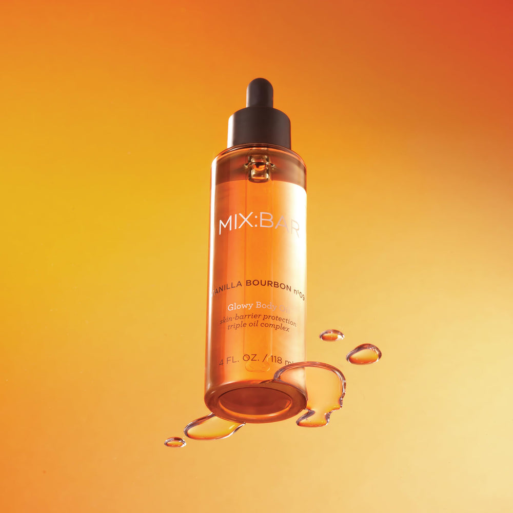 MIX:BAR oil texture close-up displaying silky finish and quick absorption benefit