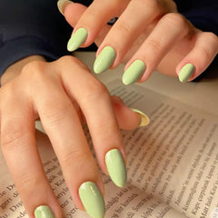 modelones front packaging showing pastel green almond nails and kit contents benefits quick setup