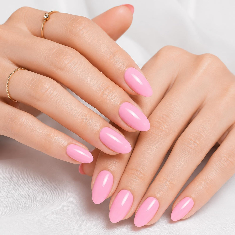 Modelones front packaging showing pink almond nails and kit benefits