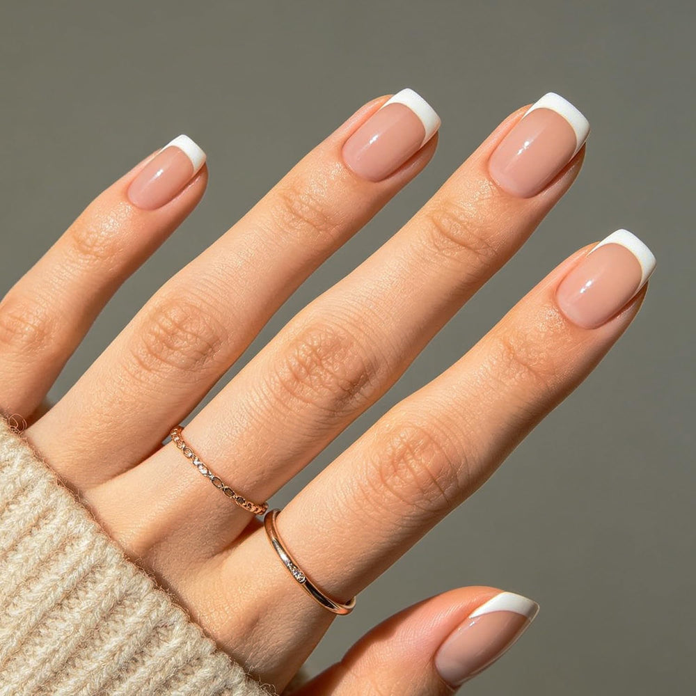 Modelones front packaging showing summer pink white short square nails and kit benefits
