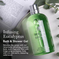 Molton Brown gel texture close-up illustrating clear lather and easy spread benefit