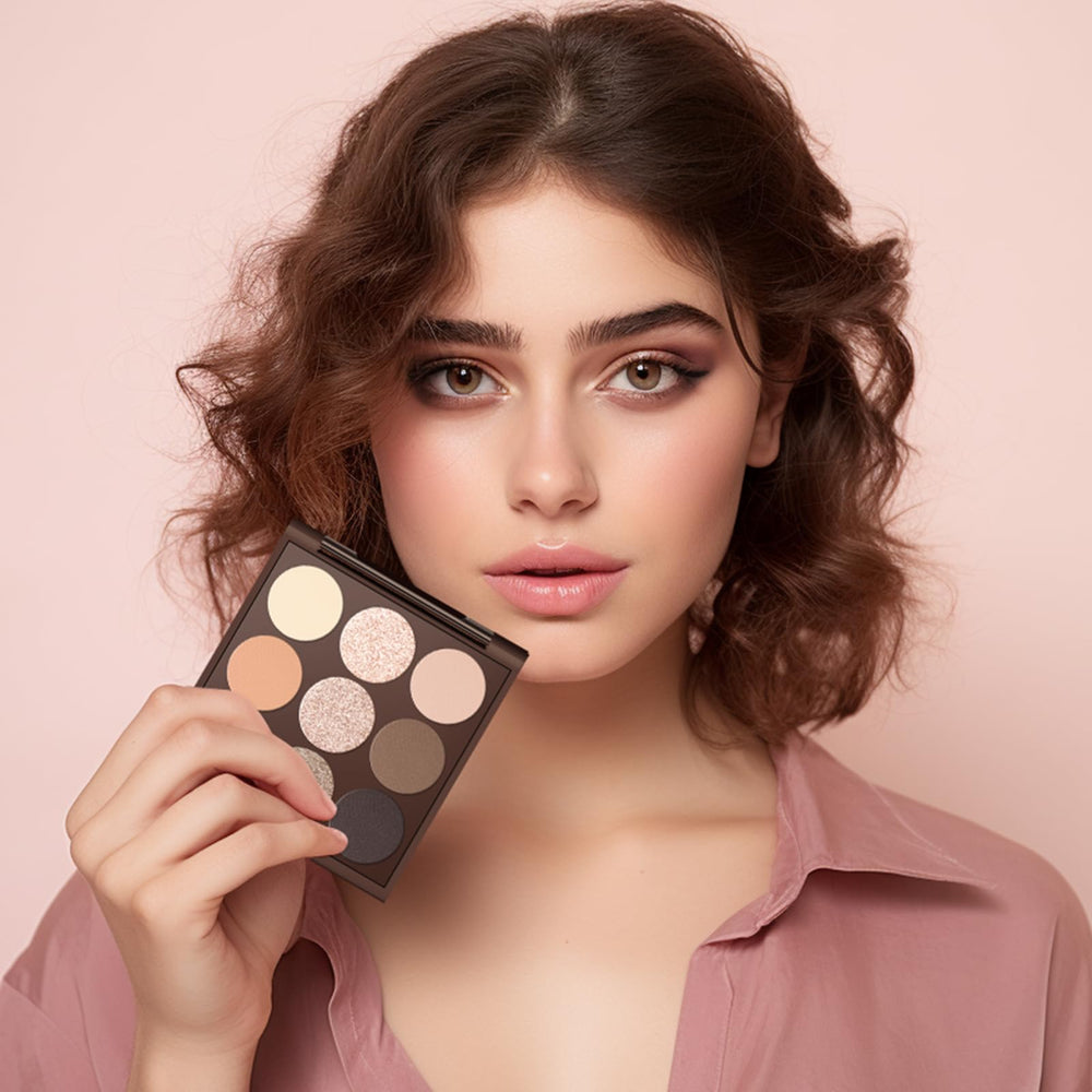 MYSTER ROSEY applied eye look demonstrating natural-to-smoky transition and definition