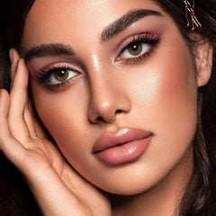 MYSTER ROSEY close-up of velvety matte texture for easy blending benefit