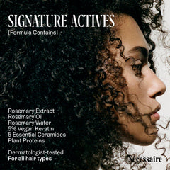 Nécessaire being applied in hands demonstrating easy distribution and control