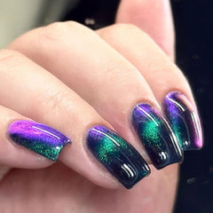 NAIL GIL A03 close-up pigment shimmer highlighting chameleon shift