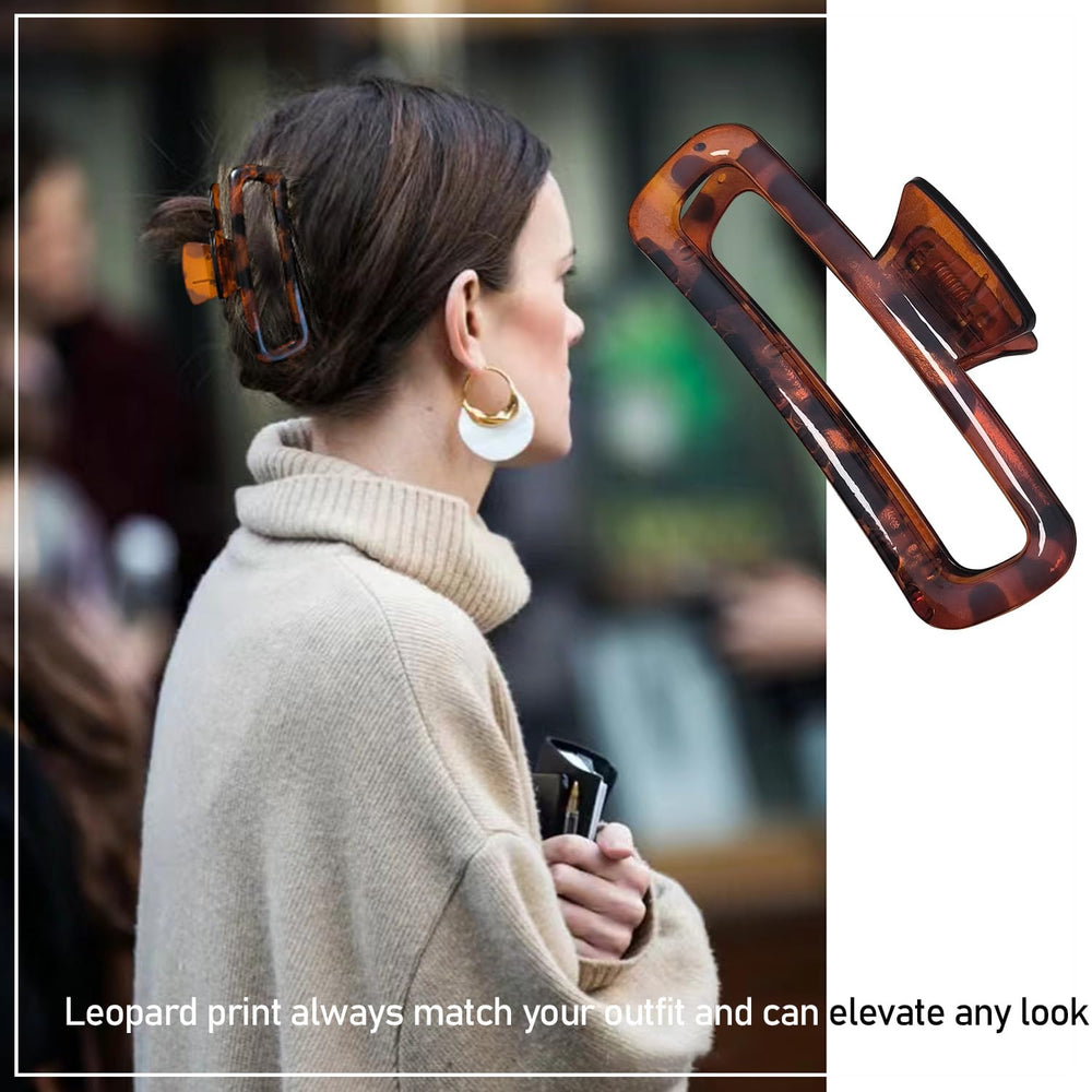 Nalodu held in hand showing 5-inch scale, ideal for long hair
