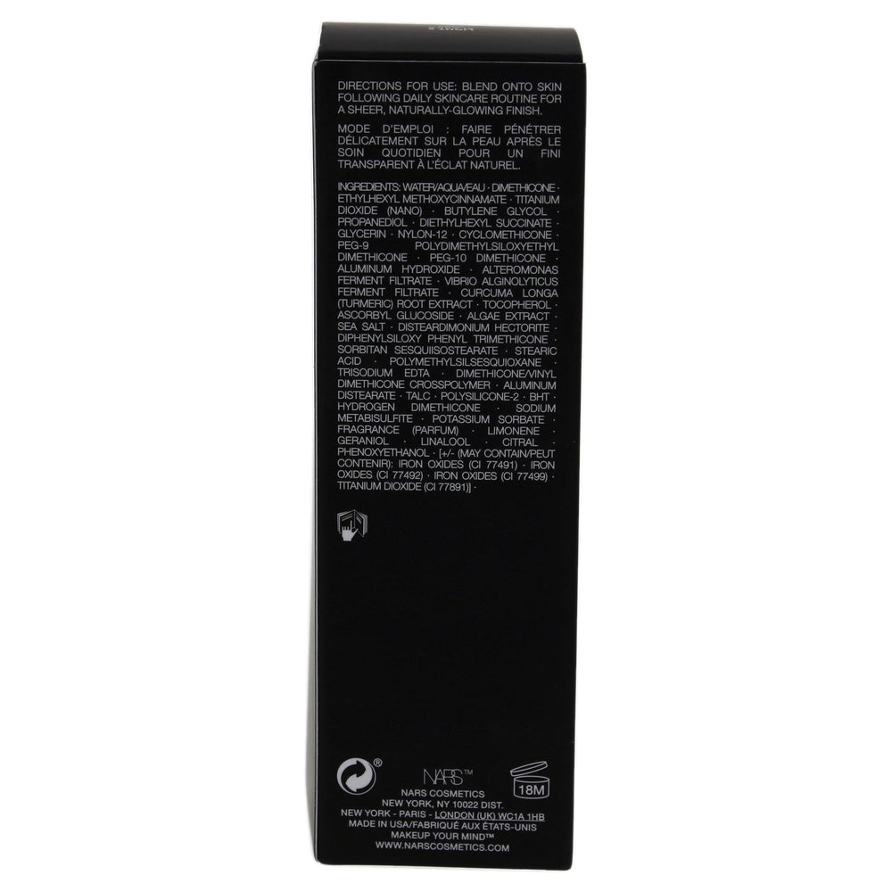 NARS application with fingers showing fast, even skin blending