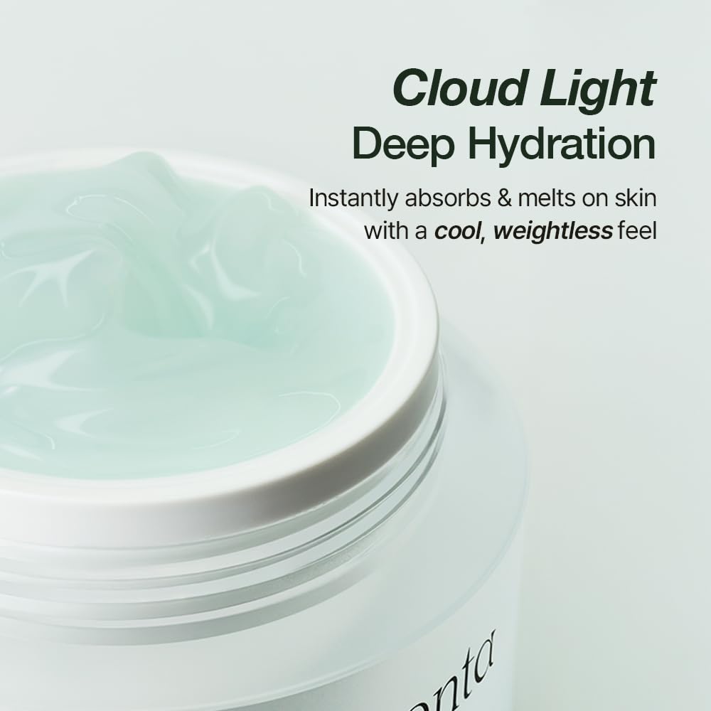 NATURAL DERMA PROJECT label close-up highlighting active ingredient benefits