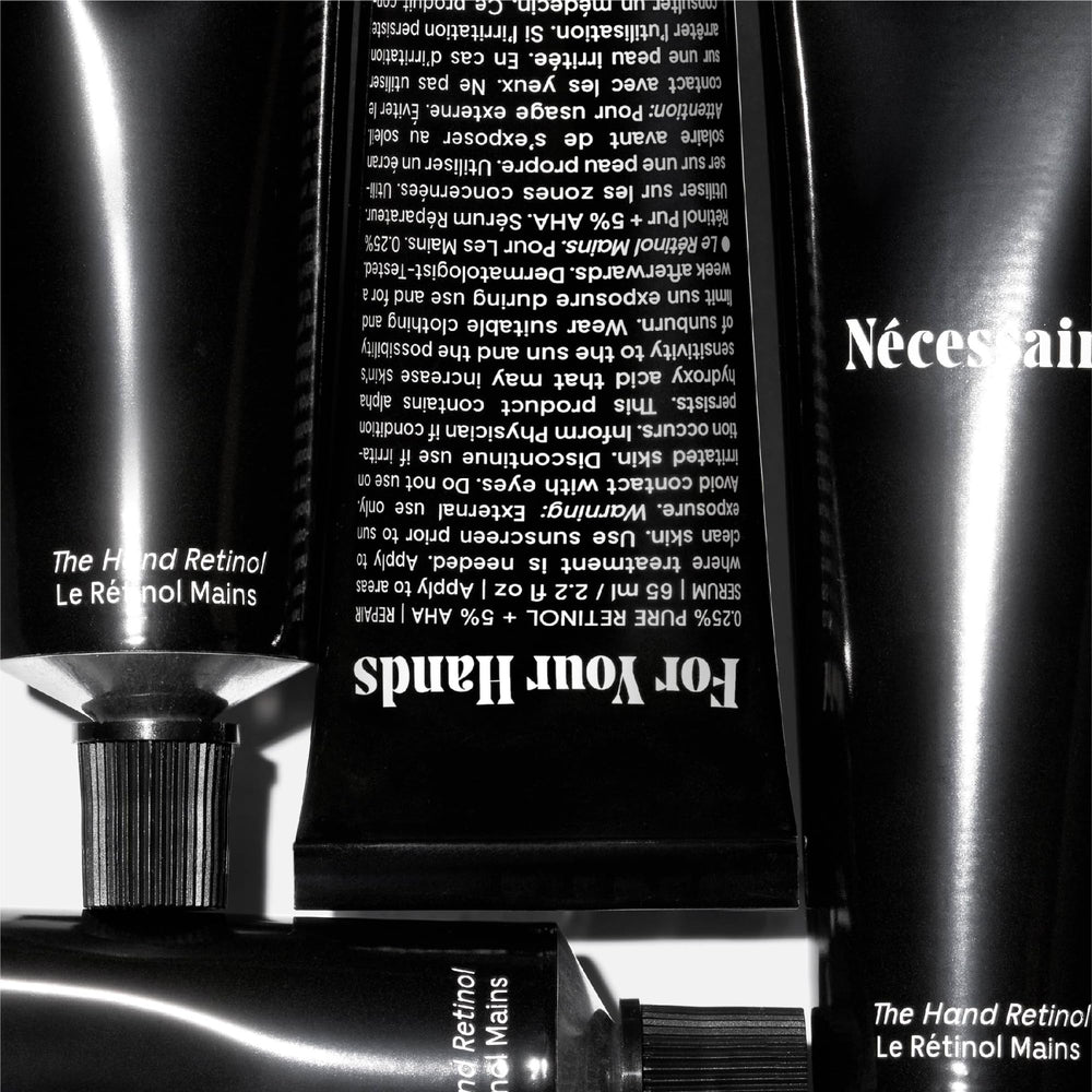 Nécessaire pump dispenser detail for precise nightly dosing