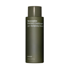Nécessaire front bottle showing clean design and product benefit