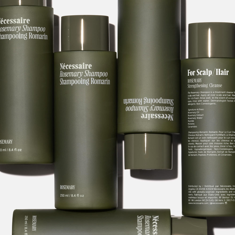 Nécessaire bottle pump dispensing shampoo for controlled application