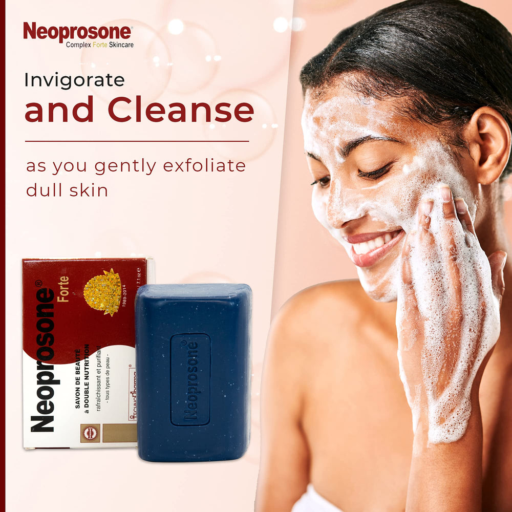 Neoprosone creamy lather foam demonstrating gentle cleansing and hydration