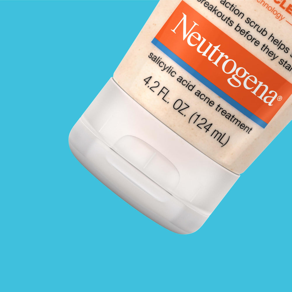 neutrogena tube in hand showing 4.2 oz scale for travel-friendly skincare